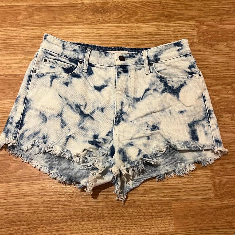guess tie-dye denim shorts